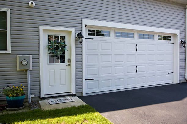 24/7 Emergency Garage Door Roller Replacement experts in Newport, RI